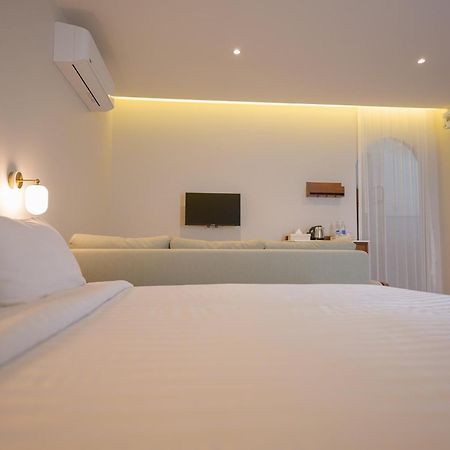 Ploen Pirom Hotel Bangkok Kültér fotó