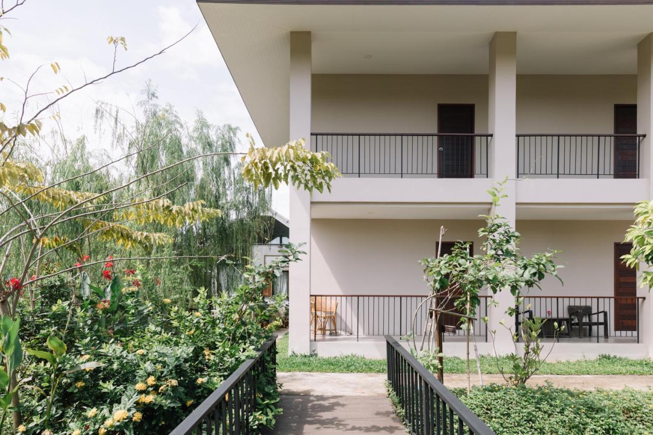 Ploen Pirom Hotel Bangkok Kültér fotó