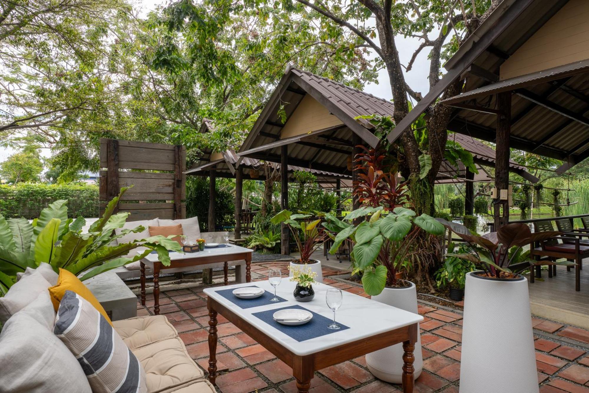 Ploen Pirom Hotel Bangkok Kültér fotó