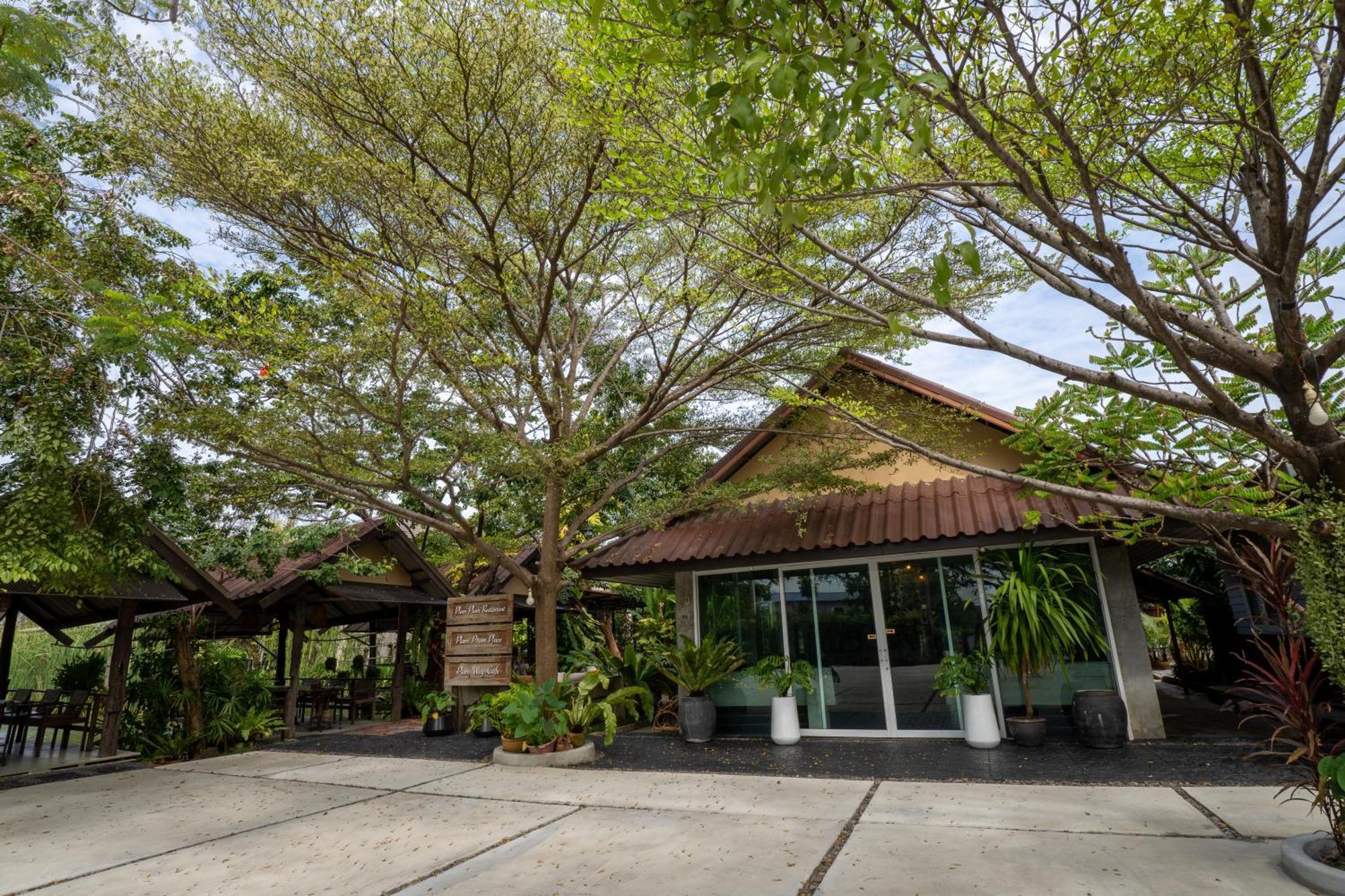 Ploen Pirom Hotel Bangkok Kültér fotó
