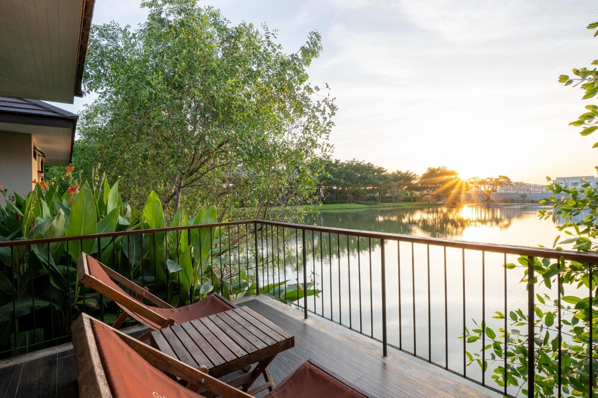 Ploen Pirom Hotel Bangkok Kültér fotó